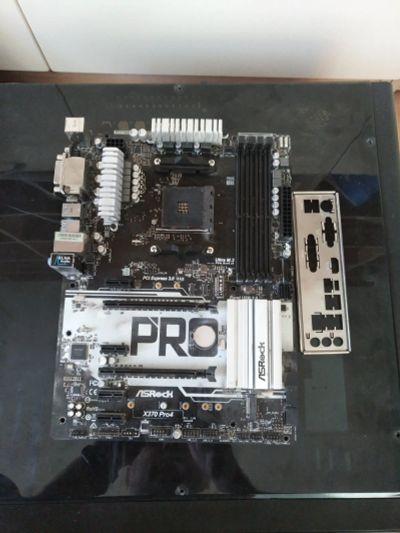 Лот: 17764857. Фото: 1. Материнская плата ASRock X370... Материнские платы