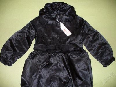 Лот: 873593. Фото: 1. Плащ для девочки 300 рублей. Верхняя одежда