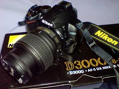Лот: 5019565. Фото: 1. фотоаппарат Nikon D3000 18-55... Цифровые зеркальные