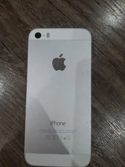 Лот: 15395724. Фото: 1. Iphone 5s. Смартфоны