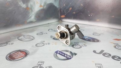 Лот: 23585916. Фото: 1. ТНВД BMW X5 S63B44 13517595339. Топливная система