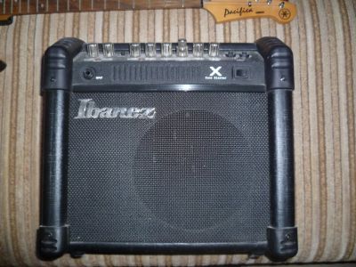 Лот: 15437540. Фото: 1. Комбоусилитель Ibanez TBX15R. Гитарные эффекты и комбоусилители