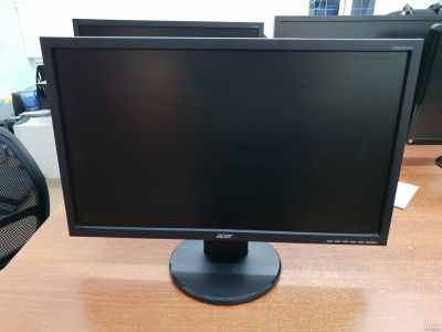 Лот: 13025271. Фото: 1. Монитор Acer V223HQvb. ЖК-мониторы