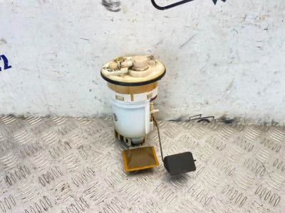 Лот: 25513081. Фото: 1. насос топливный toyota Corolla... Топливная система