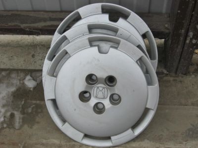 Лот: 5082738. Фото: 1. Колпаки 15" 114,3/5 3шт. хонда... Колпаки