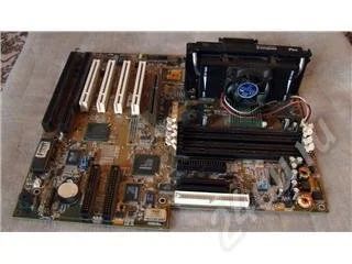 Лот: 20381. Фото: 1. Легендарная материнка ASUS P2B-S... Красноярск