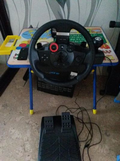 Лот: 9045352. Фото: 1. Руль Logitech Driving Force GT. Рули, джойстики