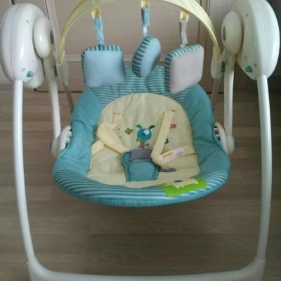 Лот: 16273539. Фото: 1. детские электрокачели happy baby. Ходунки, прыгунки, качели