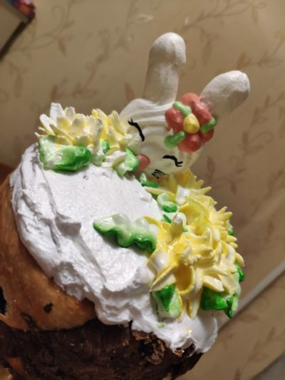Лот: 17555768. Фото: 1. Королевский кулич с кроликом. Торты, пирожные