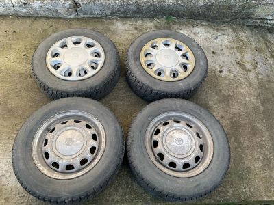 Лот: 16640621. Фото: 1. Зимняя резина 175 70 r13 maxxis... Шины