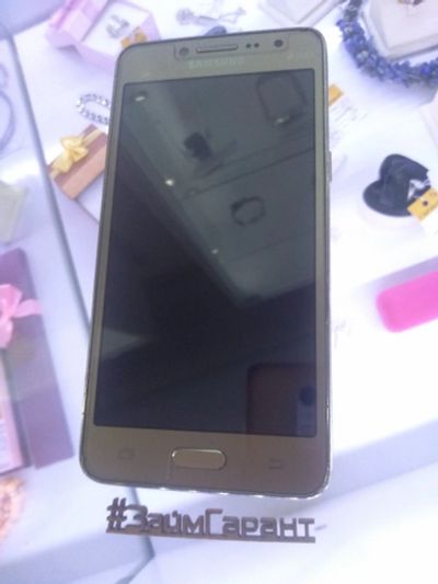 Лот: 15216333. Фото: 1. Смартфон Samsung Galaxy J2 Prime... Смартфоны