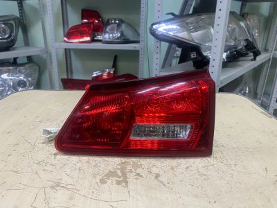 Лот: 25639678. Фото: 1. Задний правый фонарь Lexus is250... Оптика и освещение