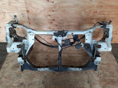 Лот: 19362857. Фото: 1. Рамка радиатора Nissan X-Trail... Кузов