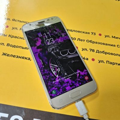 Лот: 23515836. Фото: 1. Samsung J330. Смартфоны