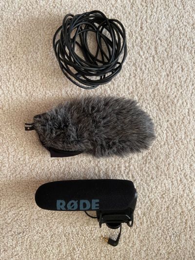 Лот: 18411441. Фото: 1. Накамерный микрофон Rode Videomic... Микрофоны для фото и видеокамер