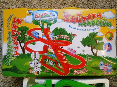 Лот: 6133223. Фото: 1. Музыкальная карусель "Зайчата... Музыкальные