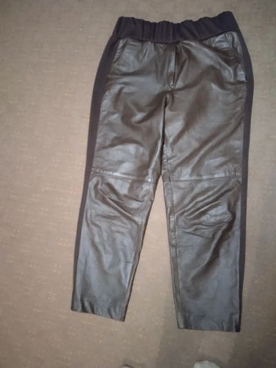 Лот: 19527222. Фото: 1. брюки женские, нат кожа, б/у... Брюки, шорты
