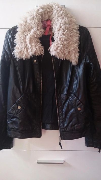 Лот: 8250290. Фото: 1. Куртка Zara. Верхняя одежда