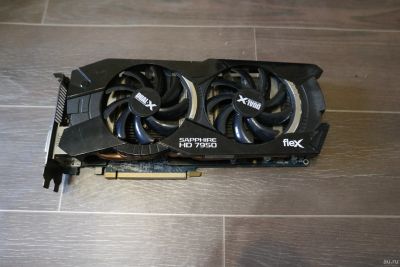 Лот: 14315655. Фото: 1. AMD sapphire 7950. Видеокарты