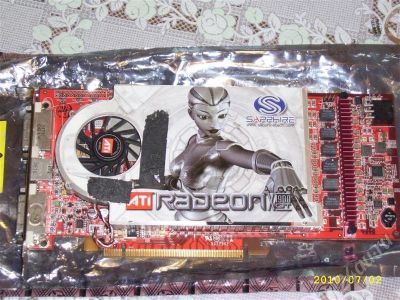 Лот: 431996. Фото: 1. pci-e Radeon 1900 256 DDR. Видеокарты