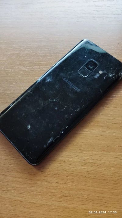 Лот: 21759102. Фото: 1. samsung s9 (4/64), samsung модель... Смартфоны