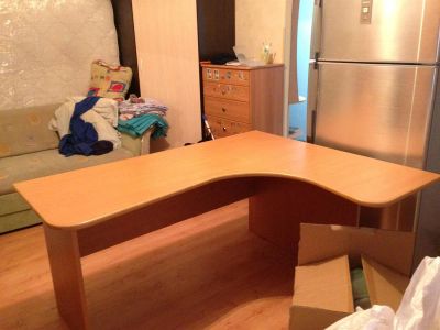 Лот: 3577015. Фото: 1. Стол угловой б/у. Столы, стулья, обеденные группы