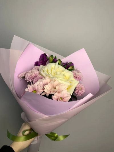 Лот: 25408639. Фото: 1. 1. Букет-комплимент. Свежие цветы