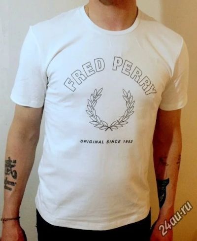Лот: 938493. Фото: 1. Футболка Fred Perry белая размер... Футболки, поло