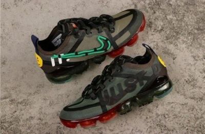 Лот: 15817648. Фото: 1. Кроссовки Nike Air VaporMax 2019. Кеды, кроссовки, слипоны