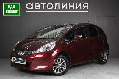 Лот: 21039902. Фото: 1. Honda Fit, II 1.3 CVT (99 л.с... Автомобили