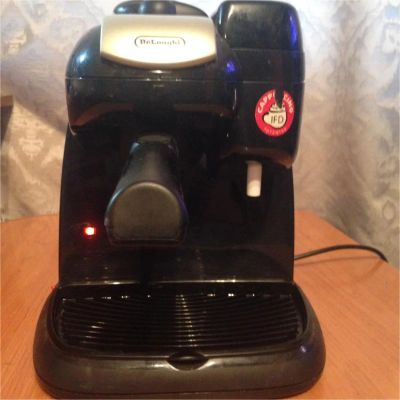 Лот: 8617238. Фото: 1. Кофеварка Delonghi EC 9 с1 рубля... Кухонная