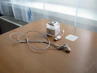 Лот: 2094050. Фото: 1. Apple iPod Shuffle 2Гб (2010г... Плееры