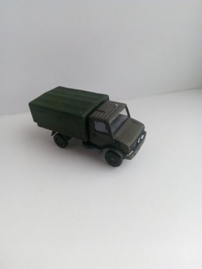 Лот: 12578715. Фото: 1. Mercedes Unimog 1/50. Автомоделизм