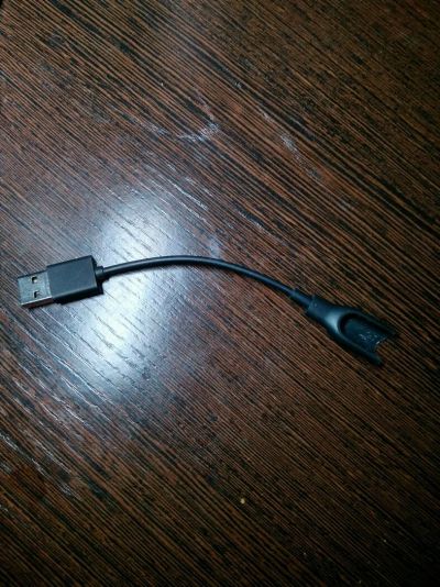 Лот: 11361710. Фото: 1. Зарядное Xiaomi Mi Band. Зарядные устройства, блоки питания, адаптеры сетевые для смартфонов