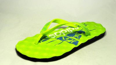 Лот: 10098034. Фото: 1. Новые сланцы 13302-6 - размер... Шлепанцы, сланцы