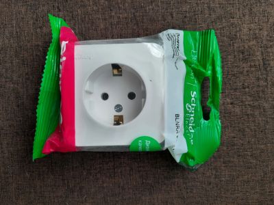 Лот: 19465315. Фото: 1. Розетка Blanca (Schneider Electric... Электроустановочные изделия