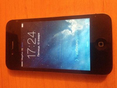 Лот: 3587904. Фото: 1. iphone 4s 32gb. Смартфоны