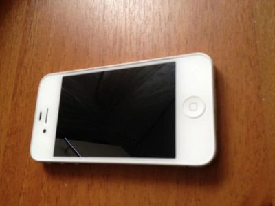 Лот: 5278677. Фото: 1. iphone 4 White. Смартфоны