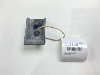 Лот: 25335704. Фото: 1. Крепление сидения Mazda 626 1980... Двигатель и элементы двигателя