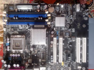 Лот: 7803075. Фото: 1. Материнская плата Intel D925xecv2. Материнские платы