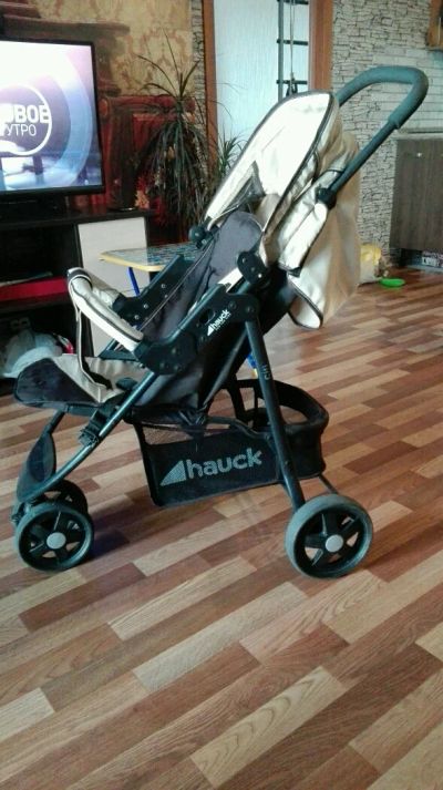 Лот: 7934323. Фото: 1. Коляска прогулочная Hauck Citi... Коляски