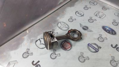 Лот: 23586409. Фото: 1. Шатун Infiniti FX35 VQ35DE 12100-4W00C. Двигатель и элементы двигателя