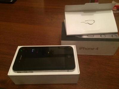 Лот: 6554012. Фото: 1. IPhone 4 8gb black. Смартфоны