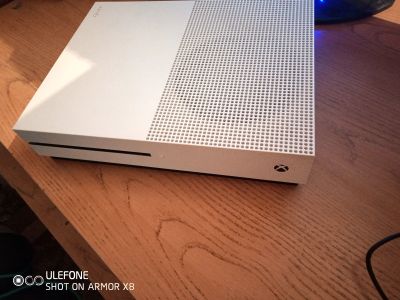 Лот: 18062358. Фото: 1. Xbox One S. Игры для консолей