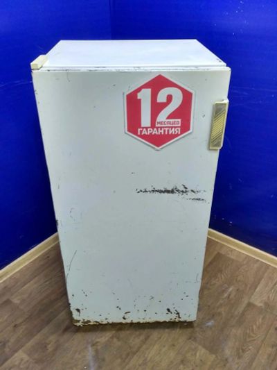 Лот: 12137882. Фото: 1. Холодильник (эконом) бирюса б-10... Холодильники, морозильные камеры
