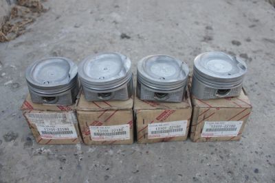 Лот: 5452601. Фото: 1. Поршень двигателя 1zz-fe Toyota... Двигатель и элементы двигателя