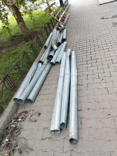 Лот: 25547743. Фото: 1. Водосточные трубы б/у. Водоотведение, водостоки и канализация