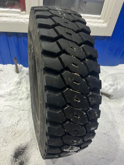Лот: 21100942. Фото: 1. Грузовые шины Bridgestone 315... Шины