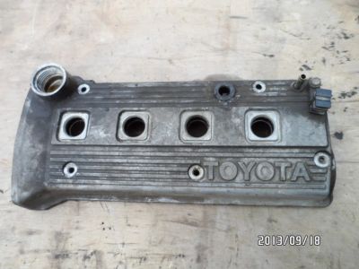 Лот: 3190535. Фото: 1. Клапанная крышка 5e-fe. Двигатель и элементы двигателя