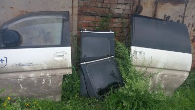 Лот: 24278864. Фото: 1. Дверь на Митсубиси Делика pe8w. Другое (автозапчасти)